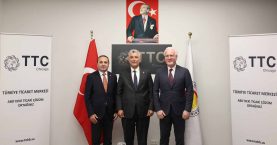 Bakan Bolat’tan Chicago’daki Türk Ticaret Merkezi’ne ziyaret: ABD ile ticaret hedefimiz 50 milyar dolar