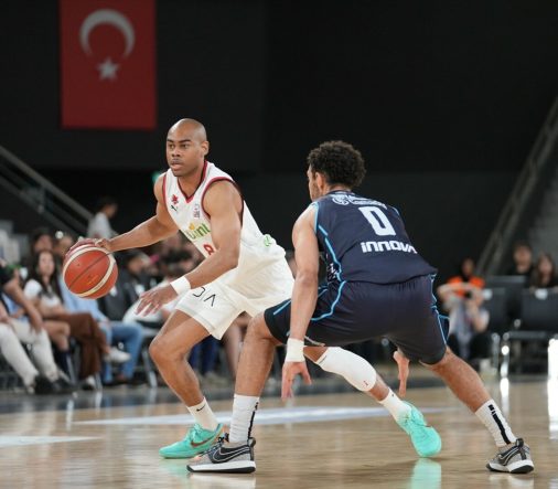 Karşıyaka’ya tanıdık oyun kurucu