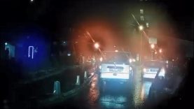 Eyüpsultan’da karıştıkları kazadan sonra uzlaştılar; ikinci kazada birbirlerine saldırdılar