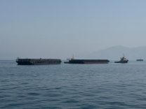 UKMTO: Hürmüz Boğazı’nda bir petrol tankeri vuruldu