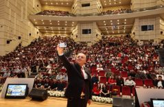 ERÜ’de yeni öğrencilere tanışma programı