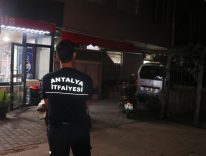 Restoranın bacasından çıkan duman korkuttu