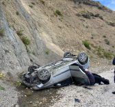 Şarköy’de takla atan otomobilde karı koca yaralandı