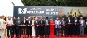 16. Antalya Kitap Fuarı kapılarını açtı