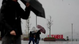 İstanbul’u Esir Alan Yağmurda Bilanço Ağırlaşıyor