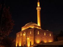 Bakan Ersoy: Diyarbakır ve Bingöl’deki 6 cami 2 Ekim’de yeniden ibadete açılacak