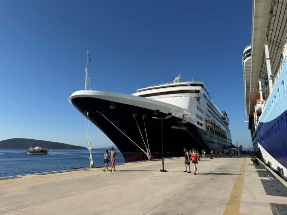 Bodrum’a kruvaziyerle 2 bin 888 turist geldi