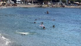 Bodrum’da ekim ayında turistlerin deniz keyfi