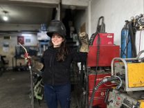 Fatma Sena, 18 yaşında kaynak ustası oldu