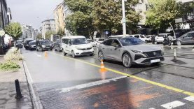 Güngören’de tramvay, minibüse çarptı – 1