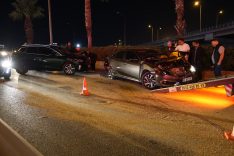 İzmir’de zincirleme kazada 4 kişi yaralandı