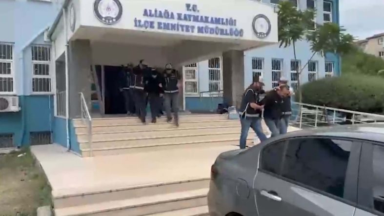 İzmir’in kaçakçılık operasyonu; 15 şüpheli hakkında adli işlem