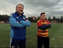 Kayserispor’un down sendromlu taraftarı Mehmet’ten antrenman ziyareti