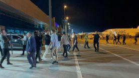 Şanlıurfa’da ‘uçakta patlayıcı’ notu ekipleri harekete geçirdi / Ek fotoğraf