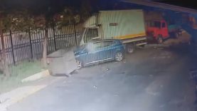 Sarıyer’de 4 aracın karıştığı zincirleme kaza kamerada: 3 yaralı