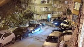 Şişli’de dur ihtarına uymayan alkollü sürücü araçlara çarptı