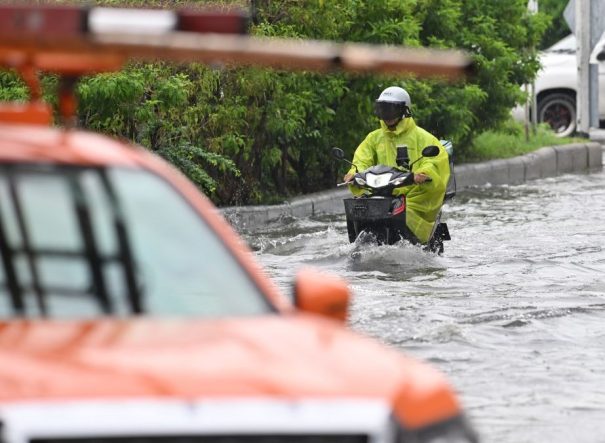 Tayland’da şiddetli yağışların neden olduğu selde hayatını kaybedenlerin sayısı 60’a yükseldi