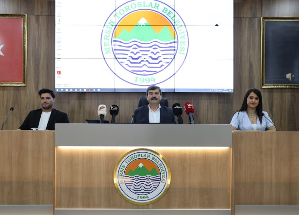 Toroslar Belediyesi’nden üniversite öğrencilere karşılıksız destek