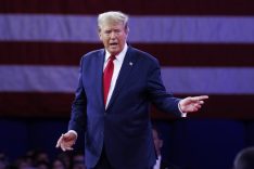 Trump: Hürmüz’den son dönemde inanılmaz miktarda petrol taşındı