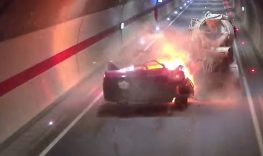 Tünelde beton mikserine çarpan otomobilin sürücüsü öldü