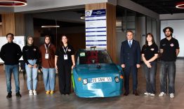 Üniversite öğrencileri otonom araç üretti