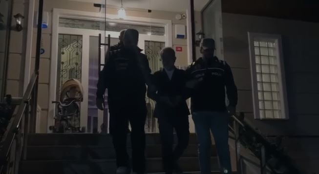 cok-onemli-bir-bakan-cuma-gunu-istifa-edecek-paylasimi-yapan-ali-tarakci-gozaltina-alindi-wqzhMGuU.jpg