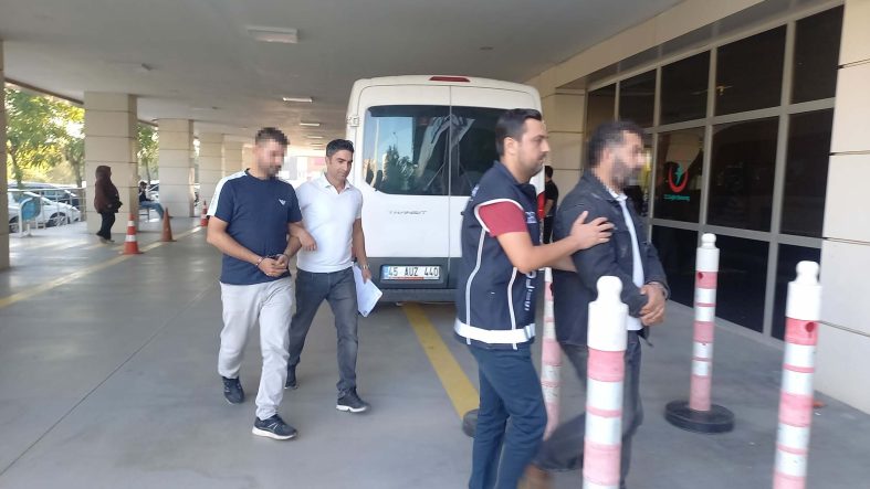 manisada-insan-kacakciligi-suphelisi-2-kisi-yakalandi-DzMe2DTP.jpg