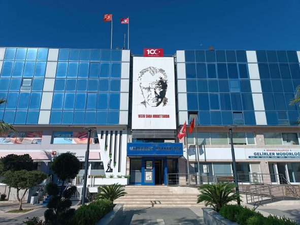 menderes-belediyesine-ikinci-dalga-operasyona-7-tutuklama-9kQJyVre.jpg